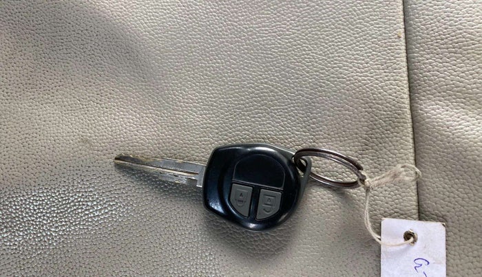 2016 Maruti Alto 800 VXI, Petrol, Manual, 54,364 km, Key Close Up