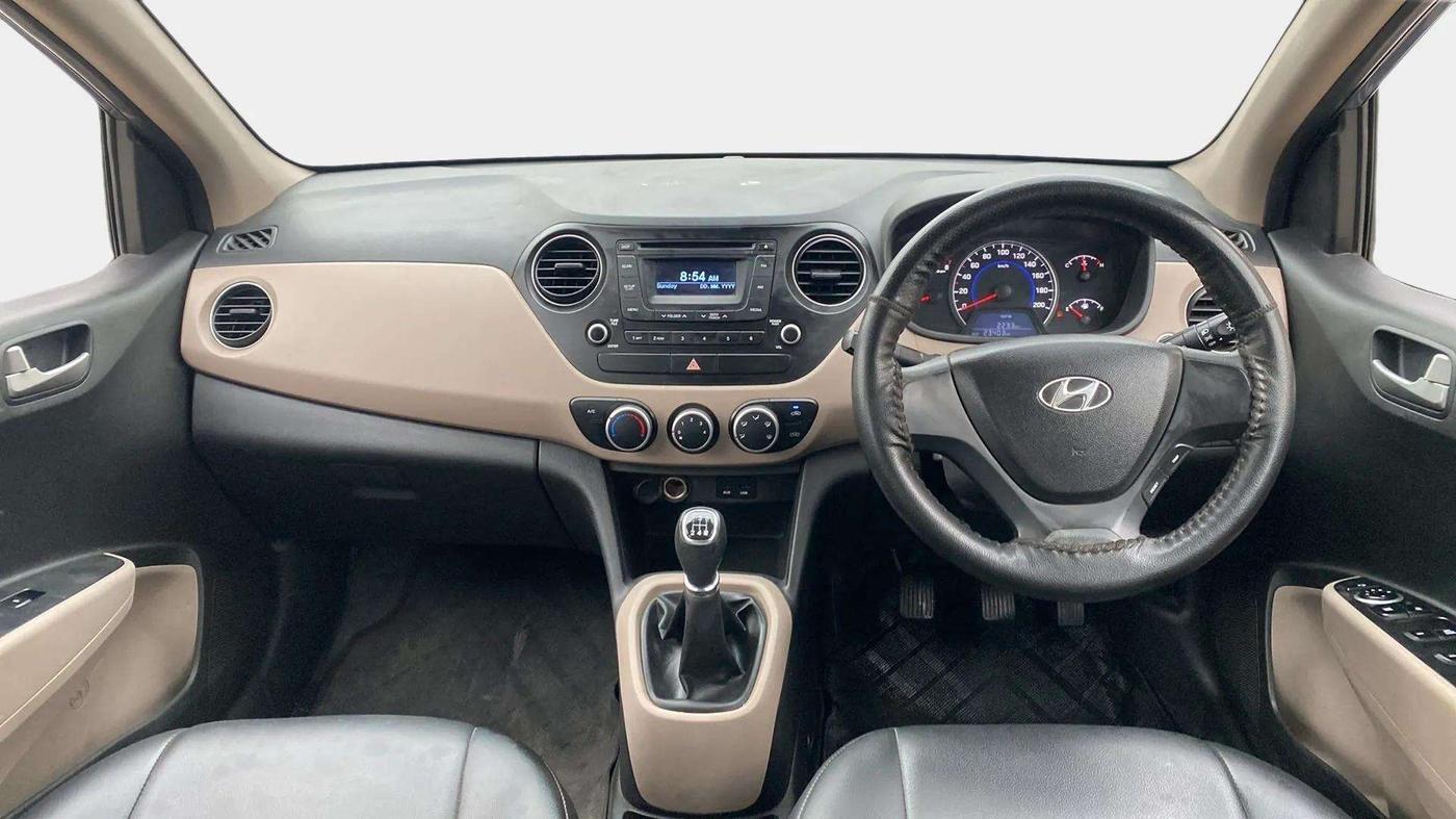 2013 Hyundai Grand i10 SPORTZ 1.2 KAPPA VTVT, Petrol, Manual, 23,457 km, Dashboard