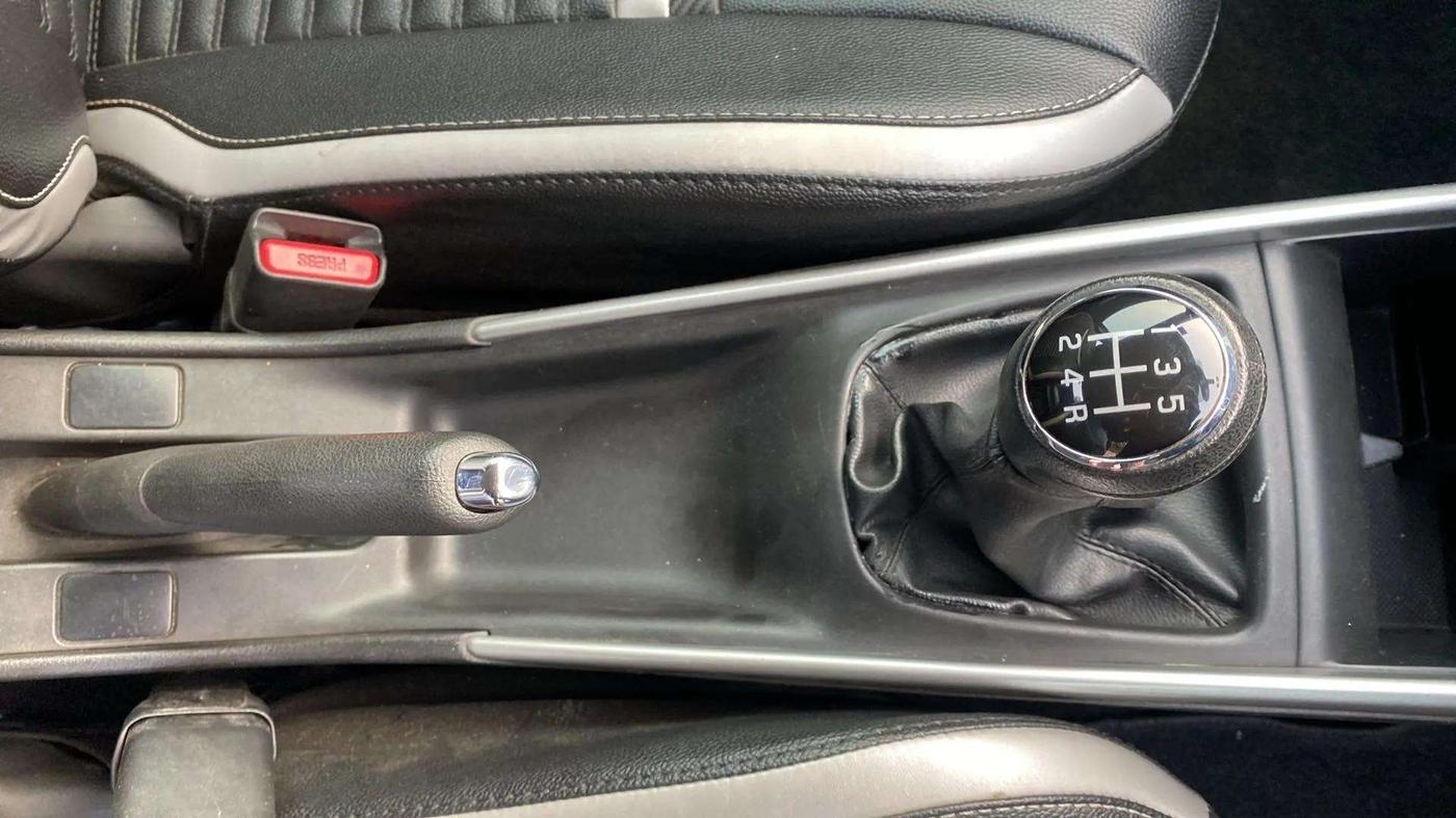 2017 Maruti Baleno ALPHA PETROL 1.2, Petrol, Manual, 26,051 km, Gear Lever