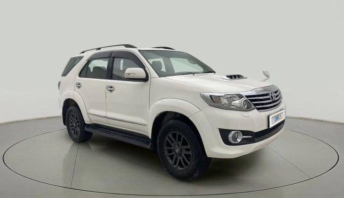 2016 Toyota Fortuner 3.0 4X2 MT, Diesel, Manual, 87,550 km, Right Front Diagonal