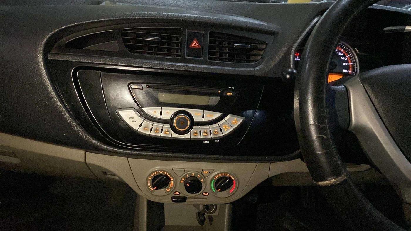 2017 Maruti Alto K10 VXI, Petrol, Manual, 69,793 km, Air Conditioner