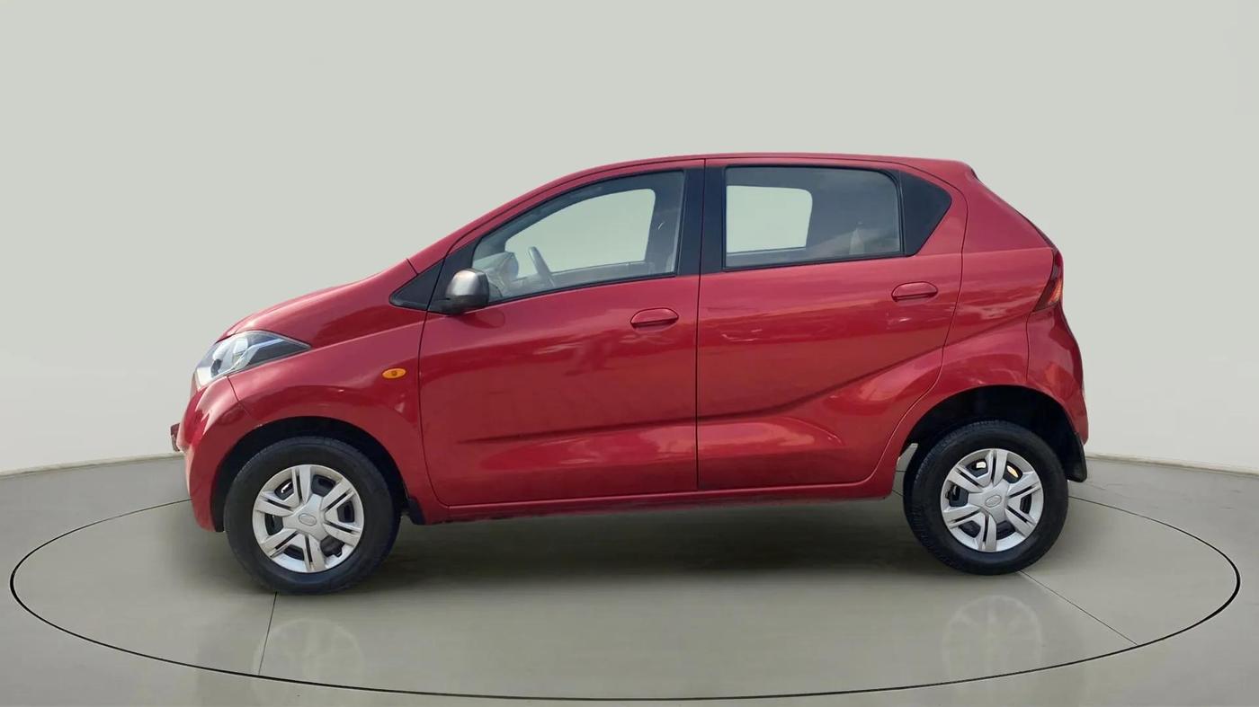 2017 Datsun Redi Go T, Petrol, Manual, 31,319 km, Left Side