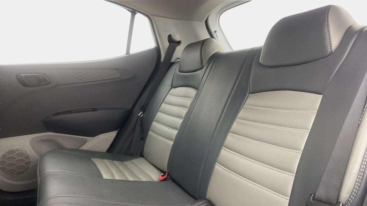 2021 Hyundai GRAND I10 NIOS MAGNA AMT 1.2 KAPPA VTVT, Petrol, Automatic, 29,371 km, Right Side Rear Door Cabin