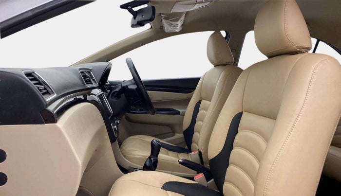 2017 Maruti Ciaz ALPHA 1.4 PETROL, Petrol, Manual, 63,195 km, Right Side Front Door Cabin