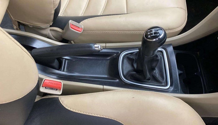 2017 Maruti Ciaz ALPHA 1.4 PETROL, Petrol, Manual, 63,195 km, Gear Lever