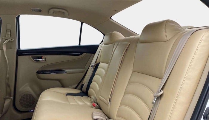 2017 Maruti Ciaz ALPHA 1.4 PETROL, Petrol, Manual, 63,195 km, Right Side Rear Door Cabin