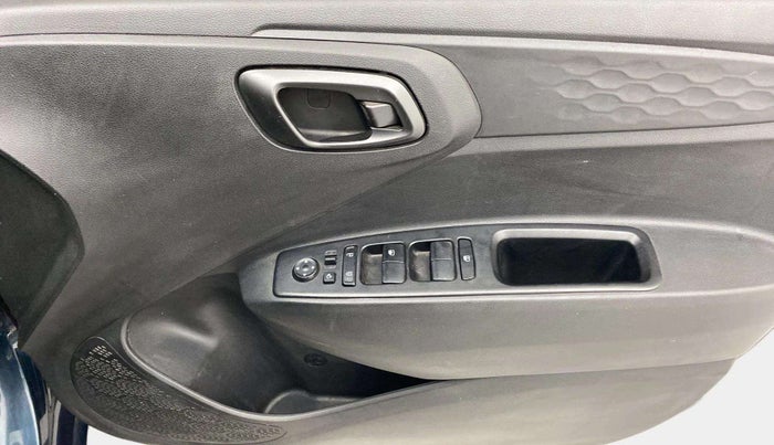 2021 Hyundai GRAND I10 NIOS SPORTZ 1.2 KAPPA VTVT DUAL TONE, Petrol, Manual, 32,524 km, Driver Side Door Panels Control