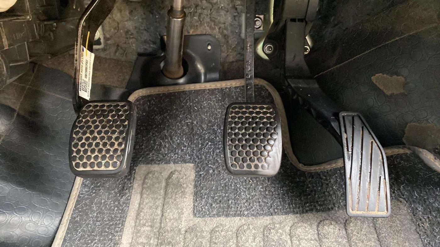2023 Maruti Alto LXI O, Petrol, Manual, 38,106 km, Pedals