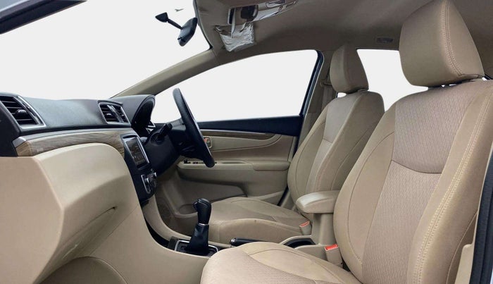 2022 Maruti Ciaz ZETA AT 1.5  SHVS PETROL, Petrol, Automatic, 32,018 km, Right Side Front Door Cabin