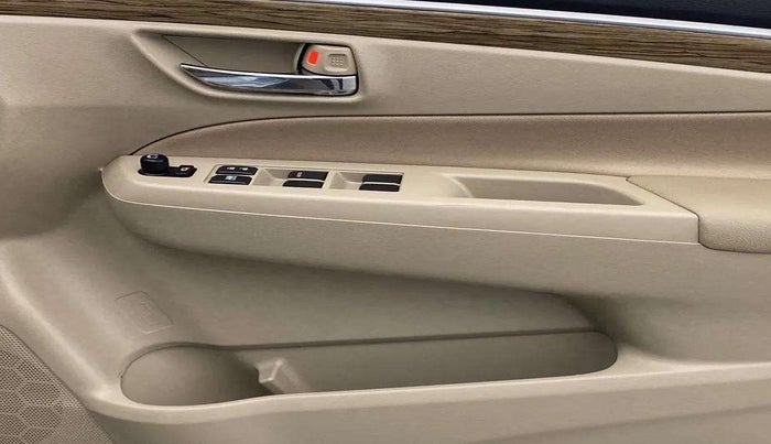 2022 Maruti Ciaz ZETA AT 1.5  SHVS PETROL, Petrol, Automatic, 32,018 km, Driver Side Door Panels Control