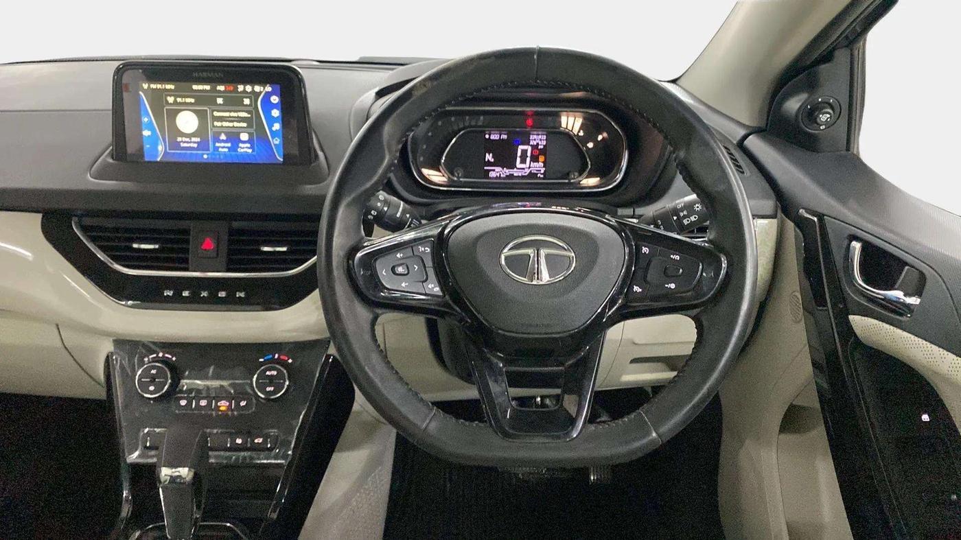 2023 Tata NEXON XZA PLUS LUXURY SUNROOF PETROL, Petrol, Automatic, 13,930 km, Steering Wheel Close Up