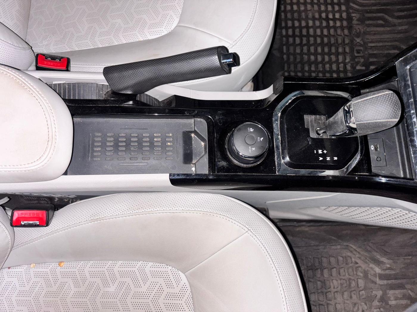 2023 Tata NEXON XZA PLUS LUXURY SUNROOF PETROL, Petrol, Automatic, 13,930 km, Gear Lever