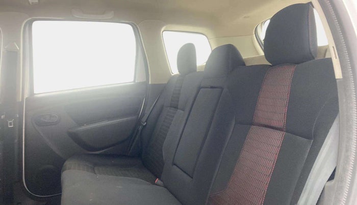 2017 Renault Duster RXS CVT, Petrol, Automatic, 47,584 km, Right Side Rear Door Cabin