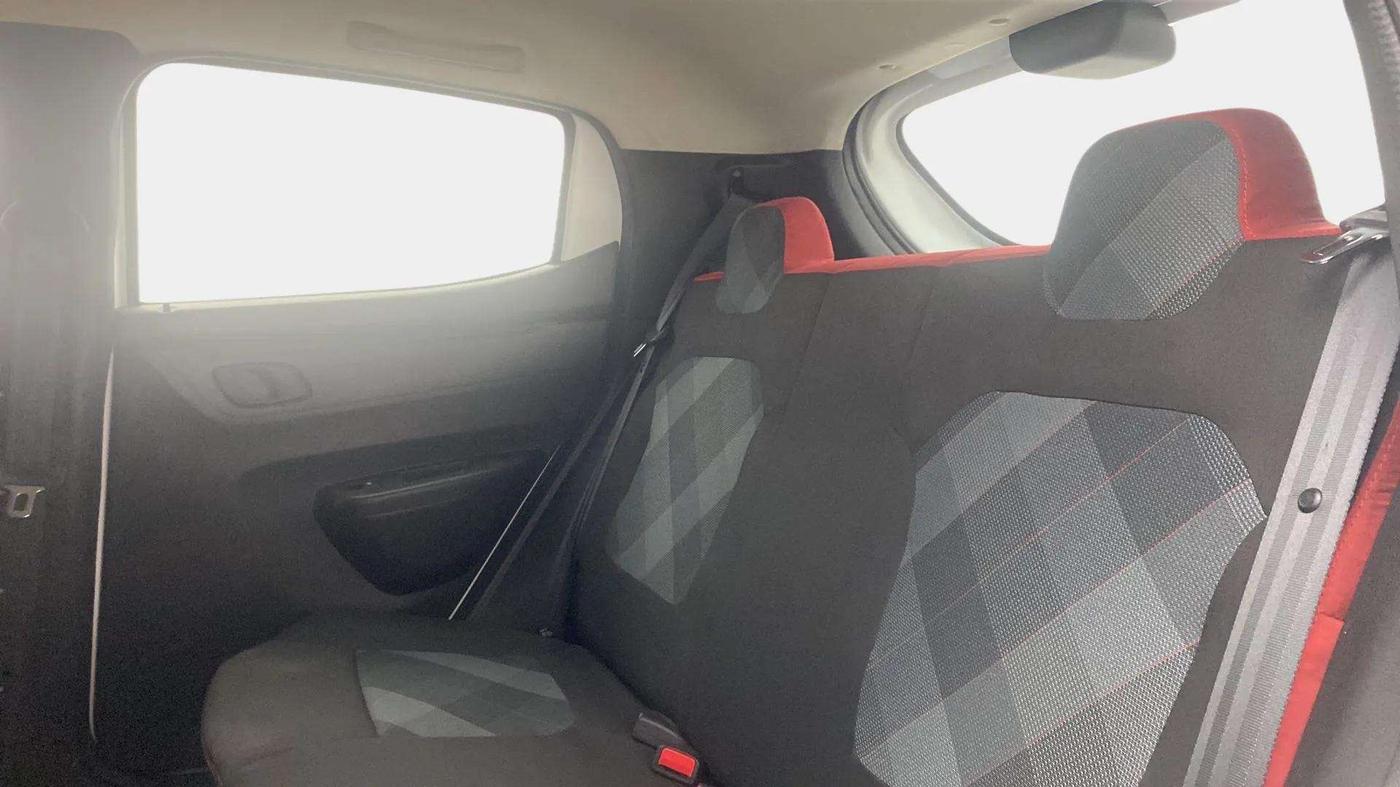 2023 Renault Kwid RXT 1.0, Petrol, Manual, 31,132 km, Right Side Rear Door Cabin