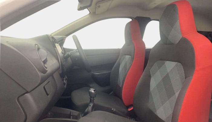 2023 Renault Kwid RXT 1.0, Petrol, Manual, 31,132 km, Right Side Front Door Cabin