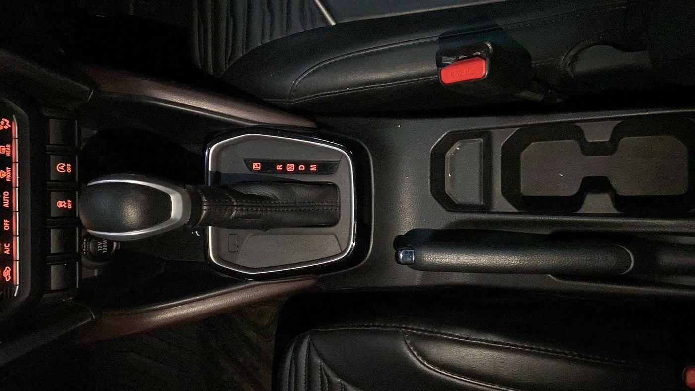 2023 Maruti Grand Vitara ZETA SMART HYBRID AT, Petrol, Automatic, 8,939 km, Gear Lever