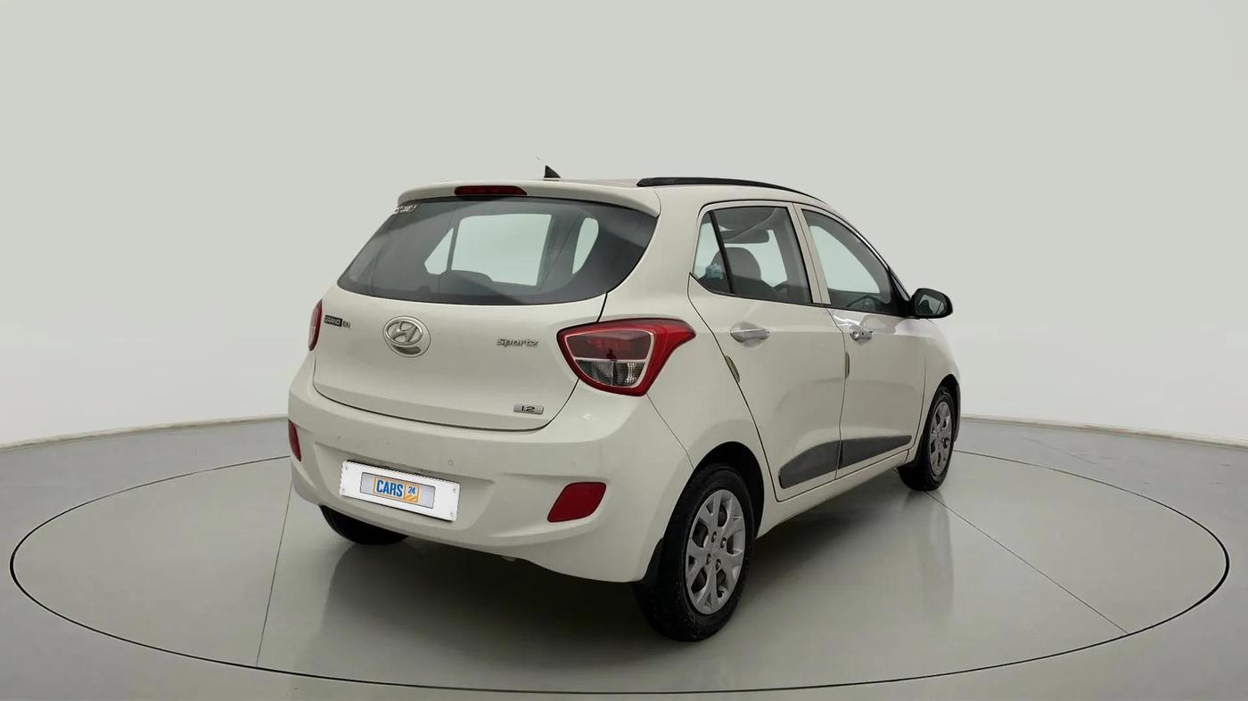 2015 Hyundai Grand i10 SPORTZ 1.2 KAPPA VTVT, Petrol, Manual, 49,770 km, Right Back Diagonal
