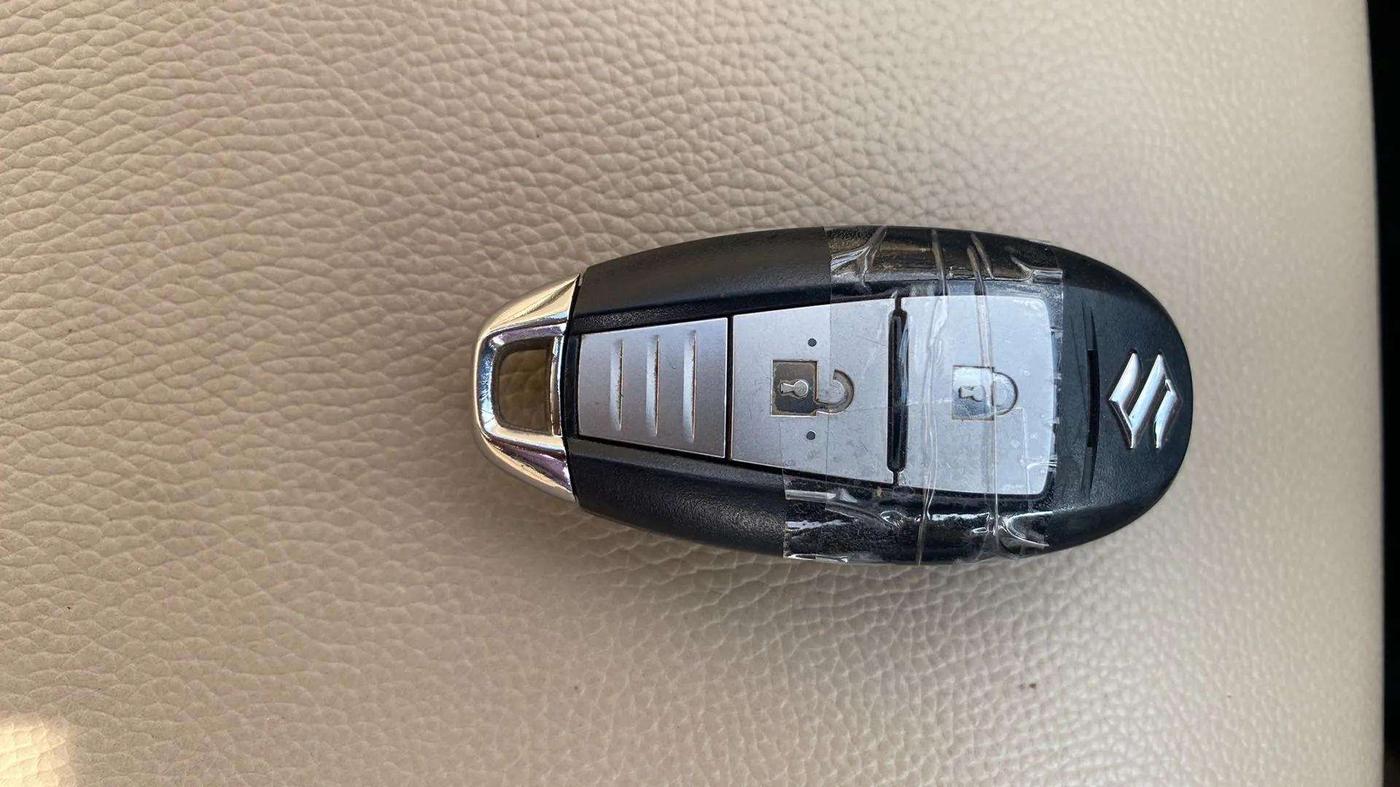 2017 Maruti Ertiga ZXI+, Petrol, Manual, 46,532 km, Key Close Up