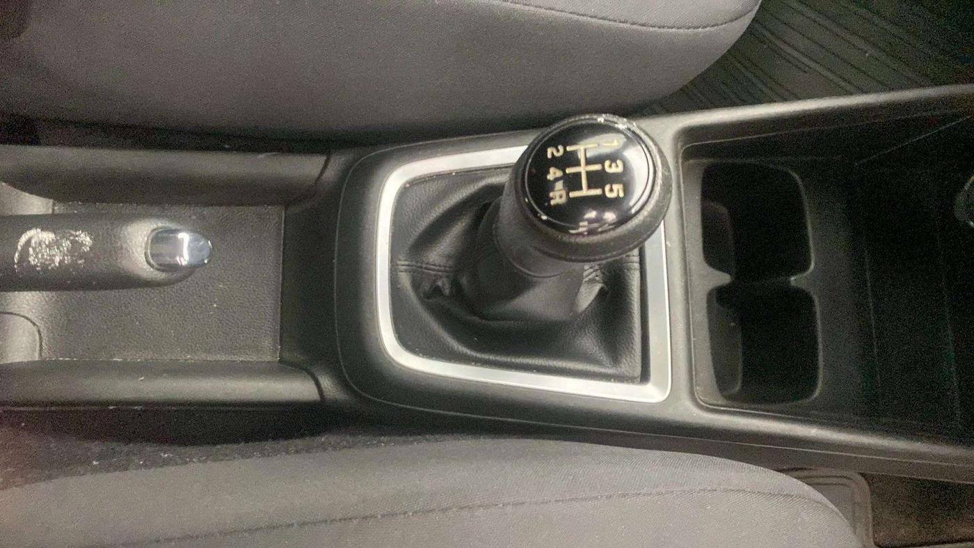 2021 Maruti Swift VXI, Petrol, Manual, 28,332 km, Gear Lever