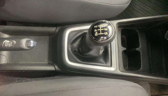 2021 Maruti Swift VXI, Petrol, Manual, 28,332 km, Gear Lever