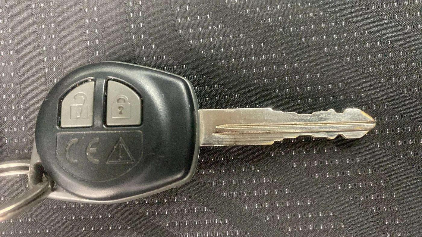 2021 Maruti Swift VXI, Petrol, Manual, 28,332 km, Key Close Up
