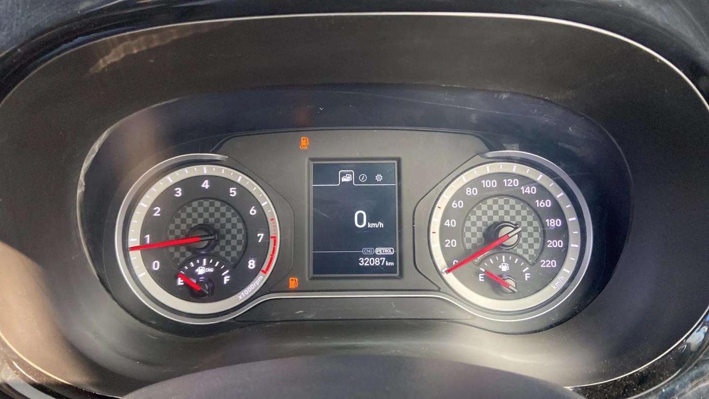 2023 Hyundai AURA SX 1.2 CNG, CNG, Manual, 32,076 km, Odometer Image