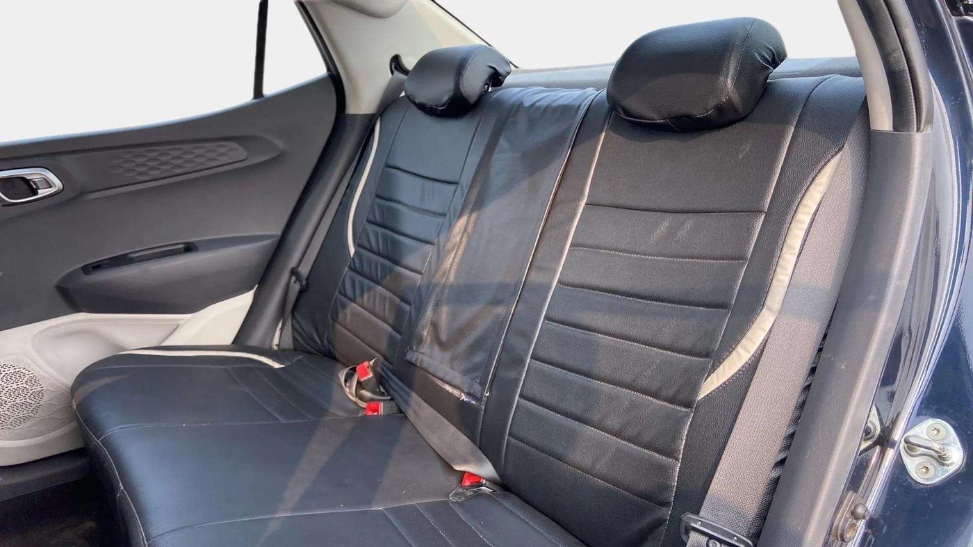 2023 Hyundai AURA SX 1.2 CNG, CNG, Manual, 32,076 km, Right Side Rear Door Cabin
