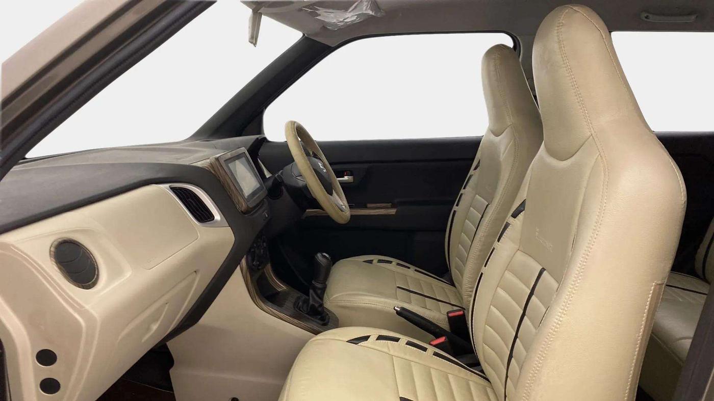2019 Maruti New Wagon-R ZXI 1.2, Petrol, Manual, 22,594 km, Right Side Front Door Cabin