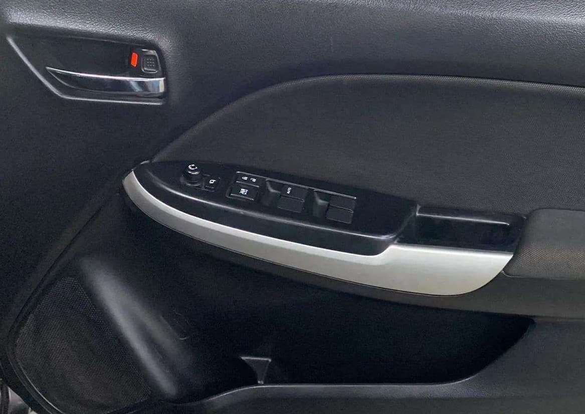 2018 Maruti Baleno ALPHA CVT PETROL 1.2, Petrol, Automatic, 31,525 km, Driver Side Door Panels Control