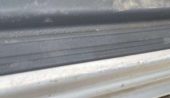 2013 Maruti Alto 800 LXI, Petrol, Manual, 33,669 km, Right running board - Minor scratches
