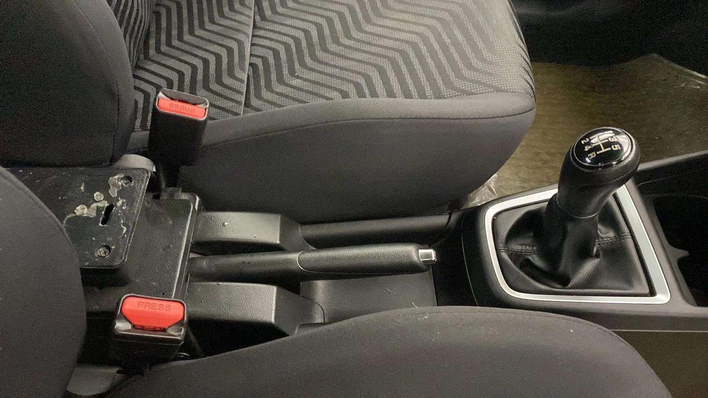 2022 Maruti Swift VXI, Petrol, Manual, 54,470 km, Gear Lever