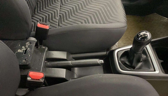 2022 Maruti Swift VXI, Petrol, Manual, 54,470 km, Gear Lever