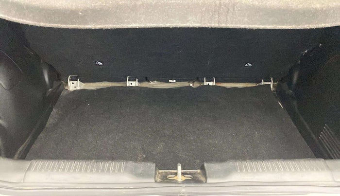 2022 Maruti Swift VXI, Petrol, Manual, 54,470 km, Boot Inside