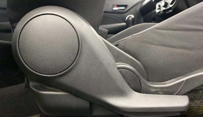 2022 Maruti Swift VXI, Petrol, Manual, 54,470 km, Driver Side Adjustment Panel