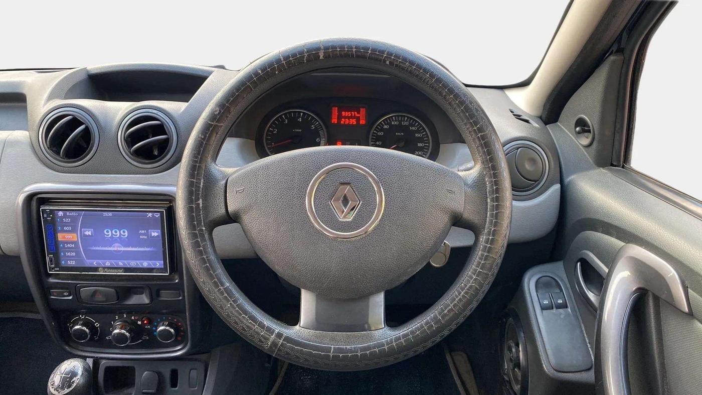 2014 Renault Duster 85 PS RXE DIESEL, Diesel, Manual, 93,599 km, Steering Wheel Close Up