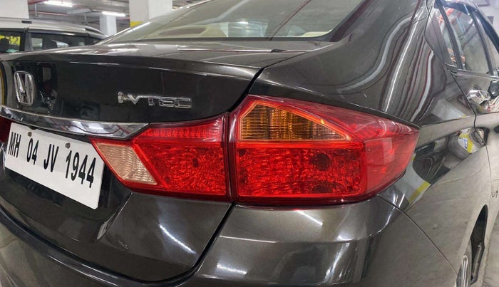 2018 Honda City 1.5L I-VTE V CVT, Petrol, Automatic, 32,419 km, Right tail light - Reverse gear light not functional