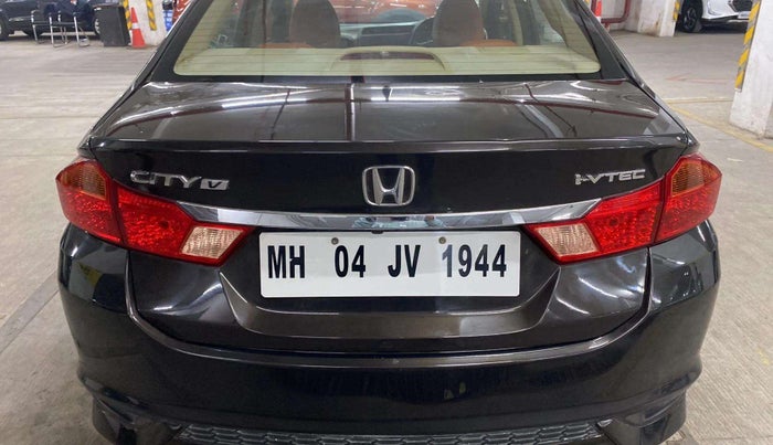 2018 Honda City 1.5L I-VTE V CVT, Petrol, Automatic, 32,419 km, Dicky (Boot door) - Slightly dented