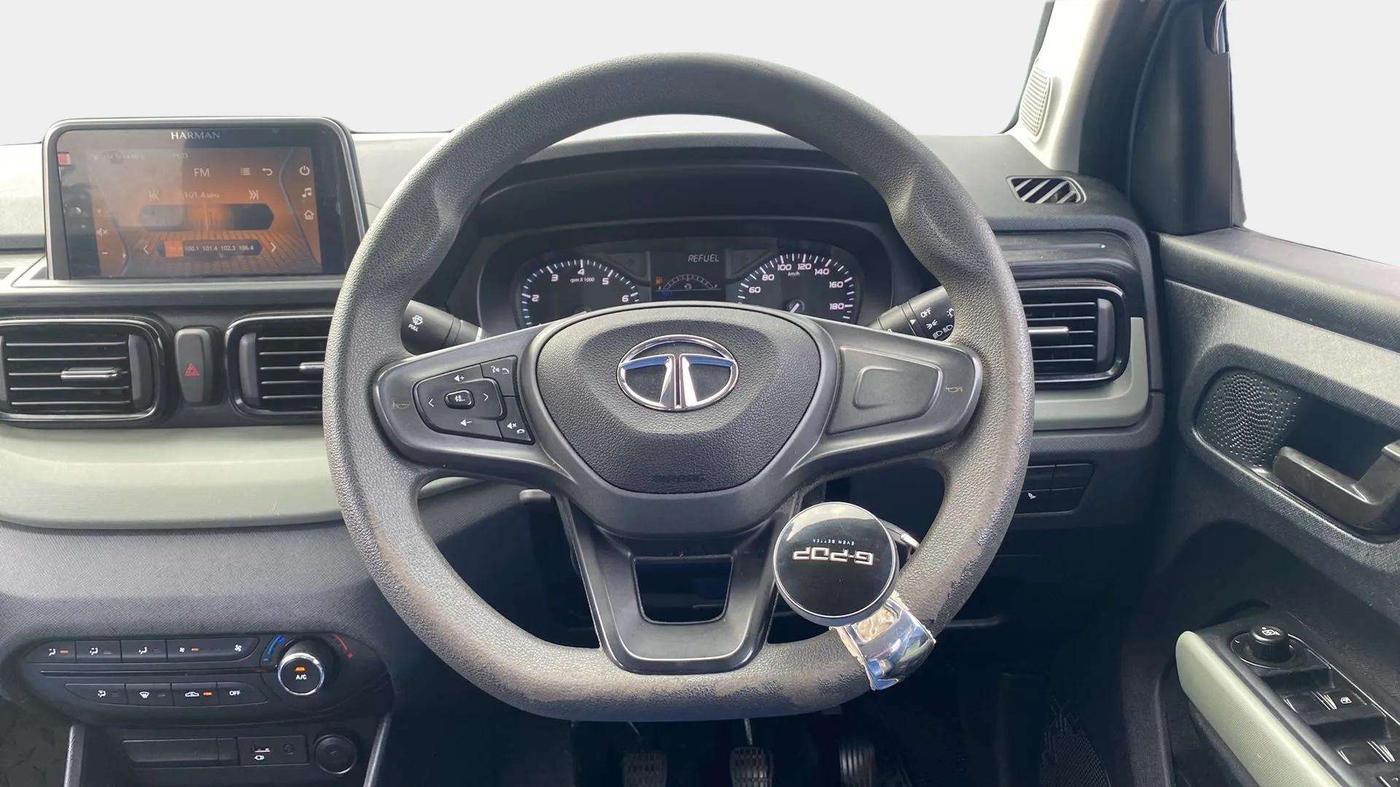 2022 Tata PUNCH ADVENTURE MT, Petrol, Manual, 34,119 km, Steering Wheel Close Up