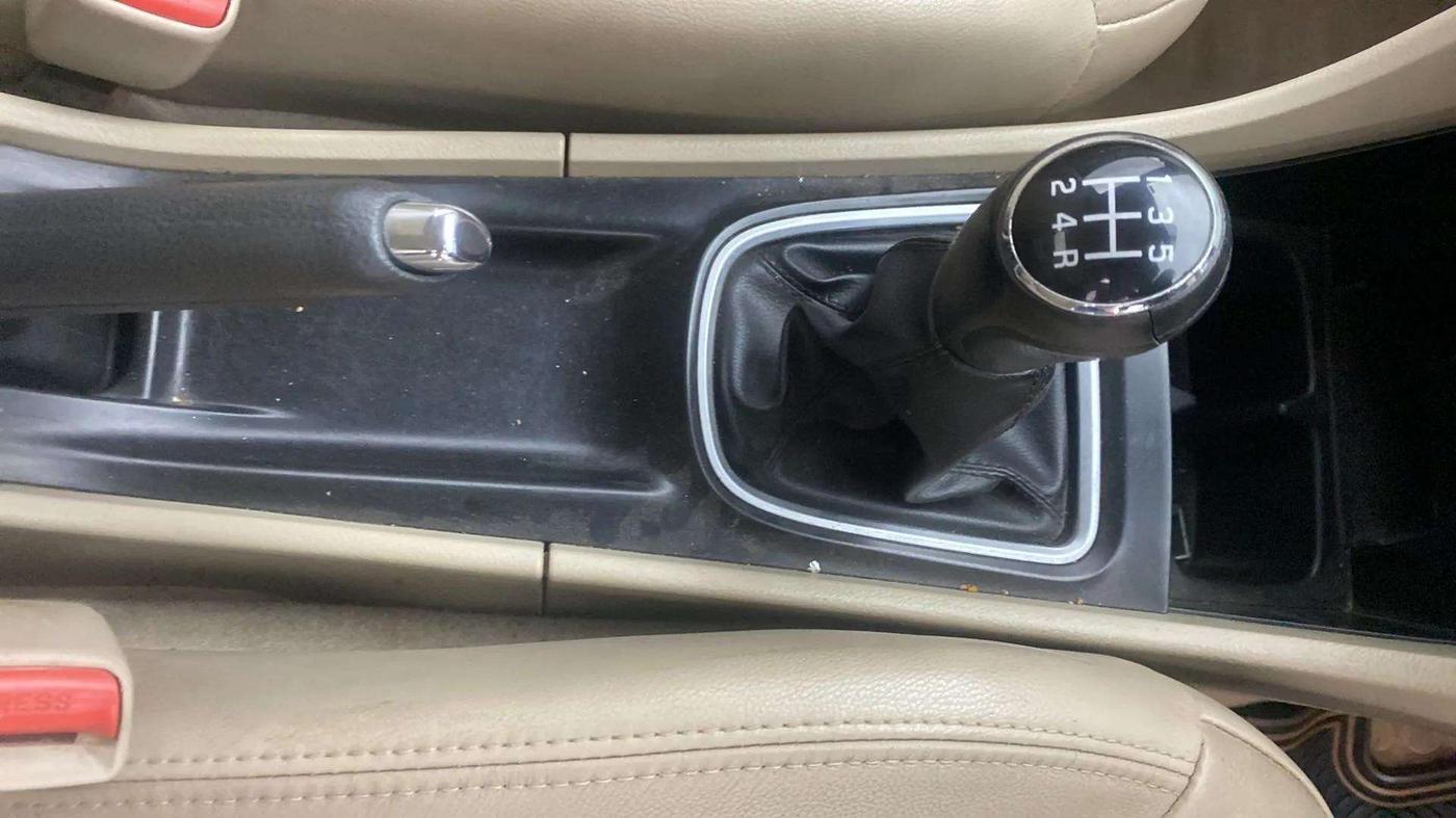 2017 Maruti Ciaz ALPHA 1.4 PETROL, Petrol, Manual, 55,407 km, Gear Lever