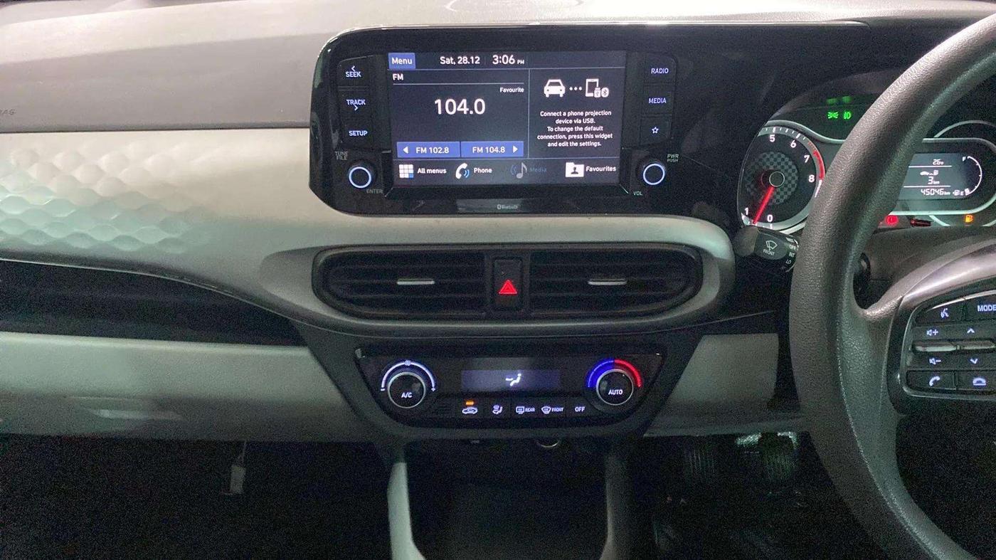 2020 Hyundai GRAND I10 NIOS SPORTZ 1.2 KAPPA VTVT DUAL TONE, Petrol, Manual, 45,075 km, Air Conditioner