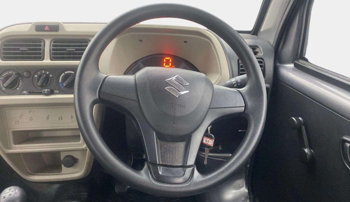 2022 Maruti Eeco 7 STR STD 1.2, Petrol, Manual, 8,265 km, Steering Wheel Close Up