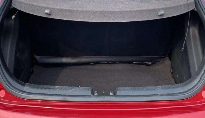 2018 Hyundai Elite i20 ASTA 1.2, Petrol, Manual, 14,594 km, Boot Inside