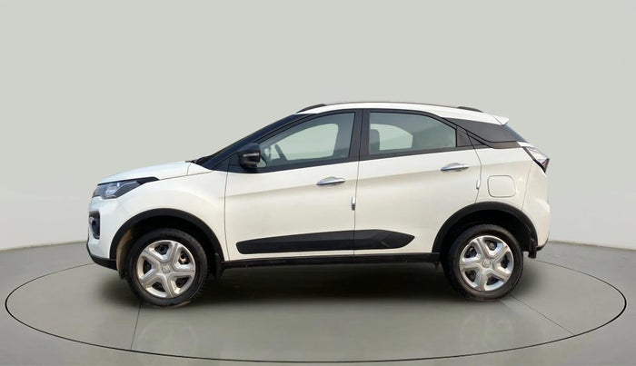 2022 Tata NEXON XM PLUS SUNROOF DIESEL, Diesel, Manual, 18,985 km, Left Side