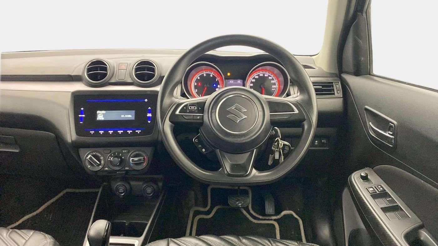 2023 Maruti Swift VXI AMT, Petrol, Automatic, 27,161 km, Steering Wheel Close Up