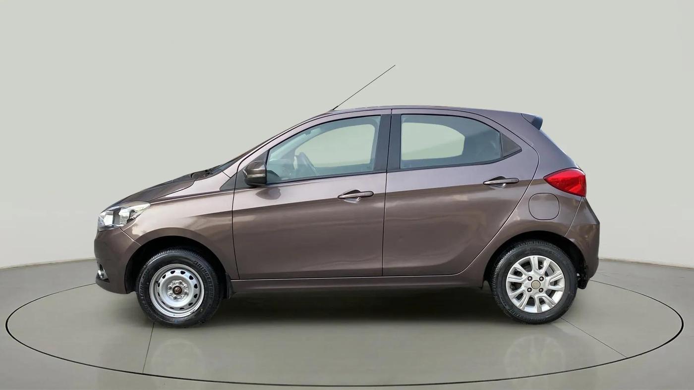2017 Tata Tiago XZ PETROL, Petrol, Manual, 8,690 km, Left Side