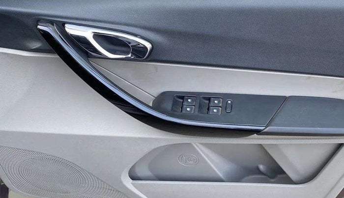 2017 Tata Tiago XZ PETROL, Petrol, Manual, 8,690 km, Driver Side Door Panels Control