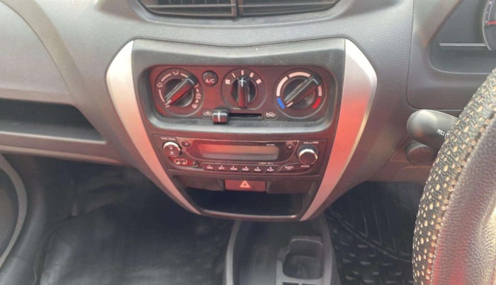 2017 Maruti Alto 800 VXI, Petrol, Manual, 40,874 km, AC Unit - Directional switch has minor damage