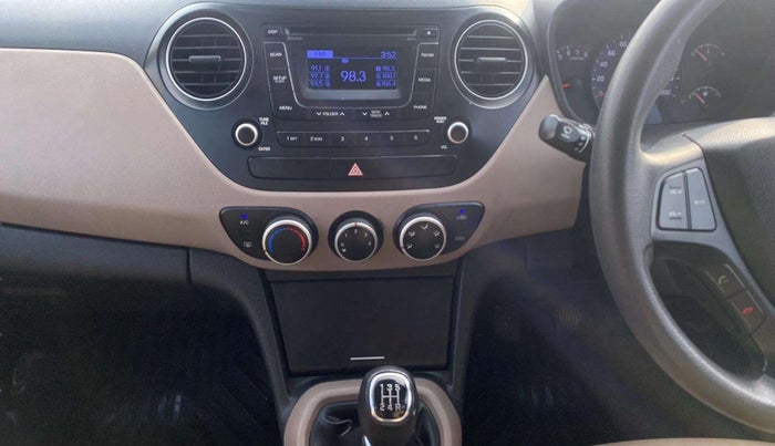 2016 Hyundai Xcent S 1.2, Petrol, Manual, 26,991 km, Air Conditioner