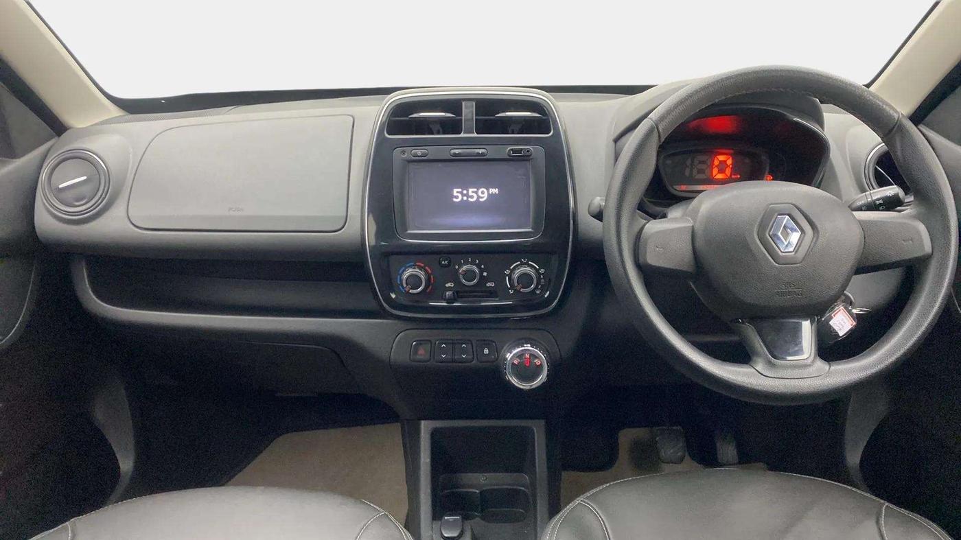 2017 Renault Kwid RXT 1.0 AMT (O), Petrol, Automatic, 27,473 km, Dashboard