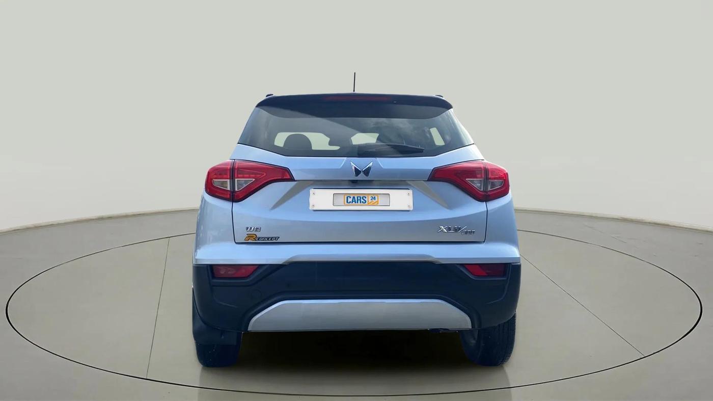 2023 Mahindra XUV300 W8 1.2 PETROL, Petrol, Manual, 25,905 km, Back/Rear